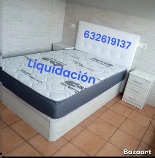 Liquidación:canapés y colchones armarios y sofas