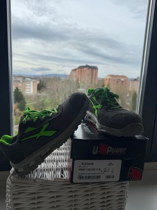 Zapatos de seguridad U-Power talla 38