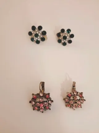 Conjunto de pendientes vintage chapados en oro