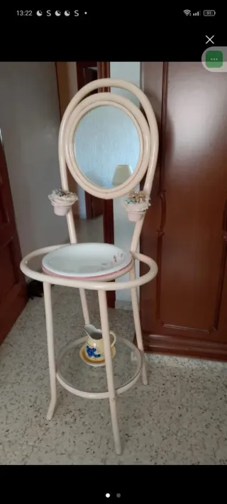 Palanganero antiguo espejo y cuencos