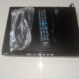 Reproductor DVD EM DVD-G372 con mando,sin estrenar