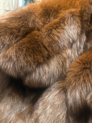 Abrigo de pelo marrón