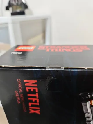 LEGO 75810 Stranger Things - The Upside Down