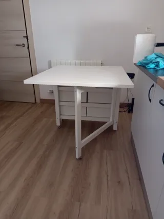 Mesa extensible cocina blanca