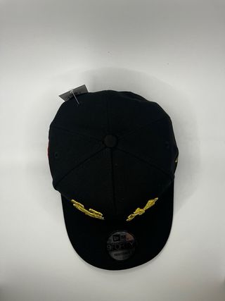 Gorra New Era 9Forty A Frame NY Negra Dorada