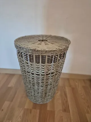 Cubo mimbre con tapa