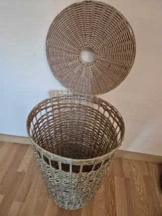 Cubo mimbre con tapa