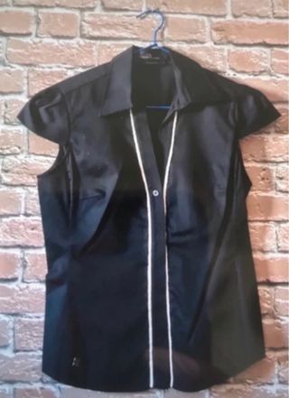 Camisa Carolina Herrera Talla 10 Negra