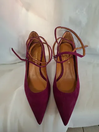 Scarpe Isabelle Amaranto con Cinturino