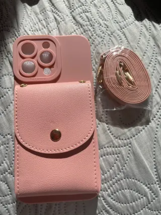 Cover iPhone 15 Pro Max: Rosso e Rosa