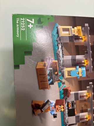 LEGO Minecraft 21252 La Armería