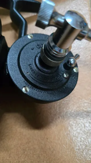 Carrete Pesca Vintage CRACK 300