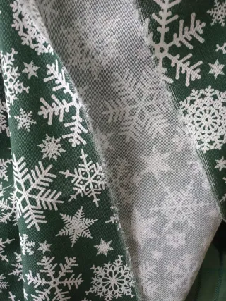 Tela retal con copos de nieve