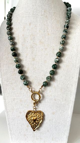 Collar de green dot