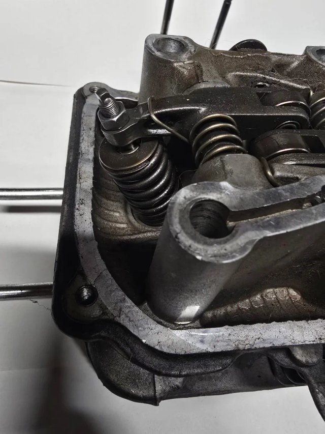SYM SYMPHONY 125 / PEUGEOT TWEET 125