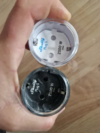 2 Tomadas Shelly Plug S (Branco/Preto)