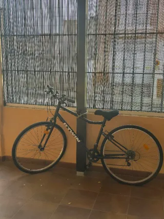 Bicicleta Trekking 28 Monoplato 6V