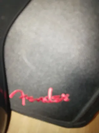 Guitarra Eléctrica Squier Mini + Funda