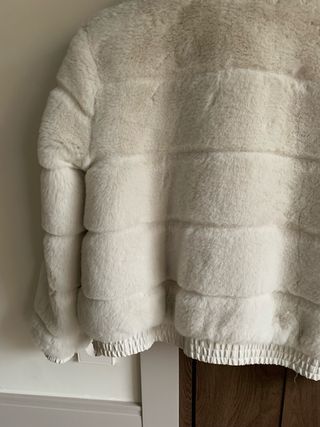 Cazadora pelo Tintoretto blanca