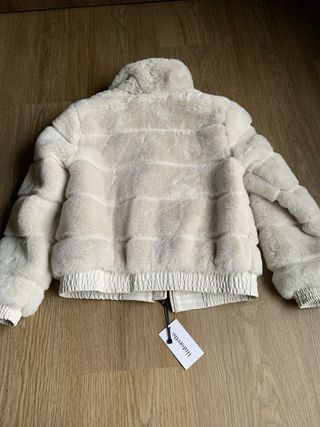 Cazadora pelo Tintoretto blanca