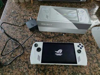 Asus ROG Ally Z1 Extreme