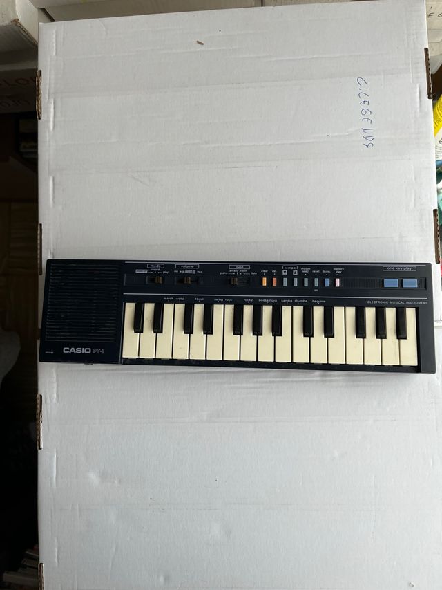Teclado Casio PT-4