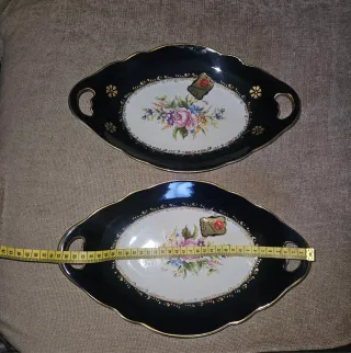 Bandejas de porcelana con flores doradas