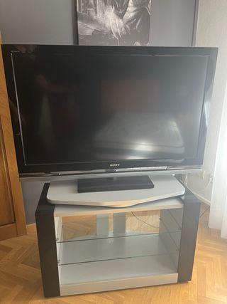 Televisor Panasonic Negro y Sony Negro