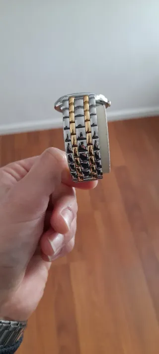 Reloj Lorus Oro y Plata