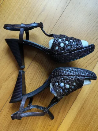 Sandalias piel trenzada cuero