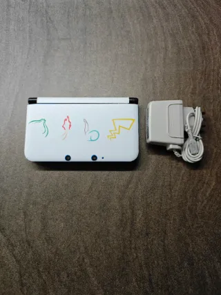 Nintendo 3DS XL Pokemon Ultra Sole