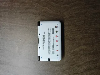 Nintendo 3DS XL Pokemon Ultra Sole