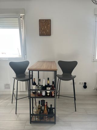 Tavolo bar alto con 2 sedie norrene da 75 cm