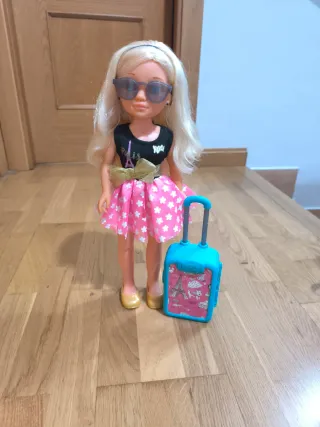 Nancy Viaggio a Parigi con valigia