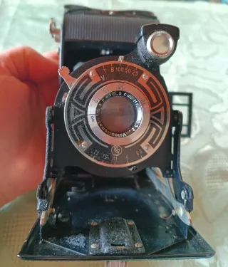 Antica fotocamera a soffietto Funziona al 100%