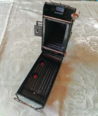 Antica fotocamera a soffietto Funziona al 100%