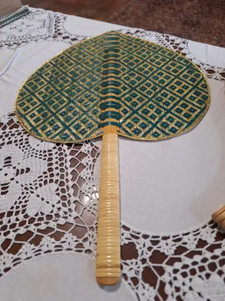 2 Abanicos Chinos Pai-Pais + Caja China