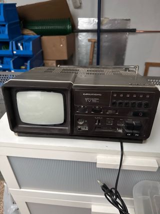 Mini TV Grundig Radio Cassette