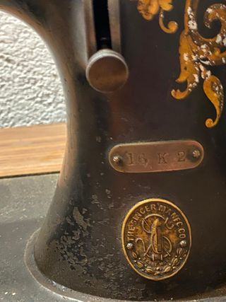 Máquina de coser Singer antigua