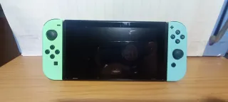 Nintendo Switch Edizione Limitata Animal Crossing