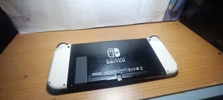 Nintendo Switch Edizione Limitata Animal Crossing