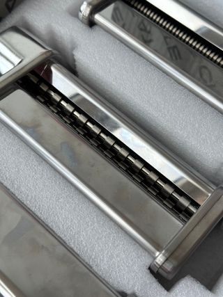 Amasadora Create Rosa + Accesorios Pasta