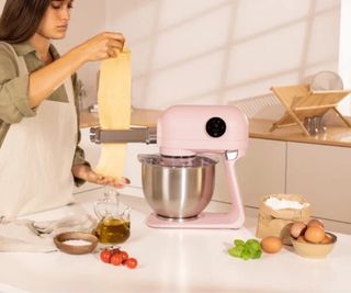 Amasadora Create Rosa + Accesorios Pasta