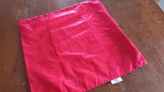 Copricuscino Caleffi Rosso con Ricamo
