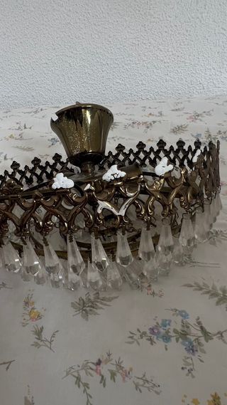 Lámpara de techo antigua de cristal y metal