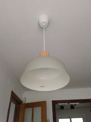 Lámpara de techo metal y madera