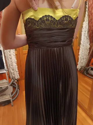 Vestido de fiesta marrón y verde oliva