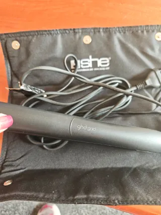 Plancha GHD golf Profesional + Estuche Negro