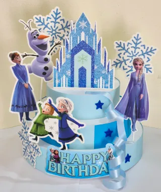 Torta finta a piani ispirata al mondo Frozen