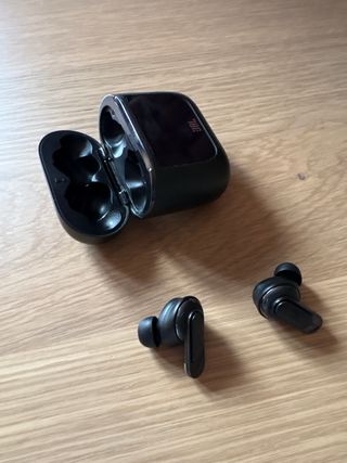 JBL Tour Pro 2 Negro